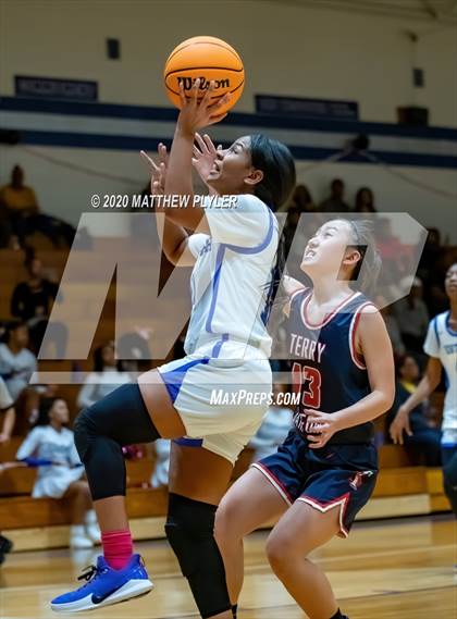 Thumbnail 2 in Terry Sanford @ Westover photogallery.