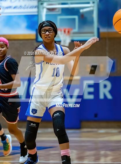 Thumbnail 1 in Terry Sanford @ Westover photogallery.
