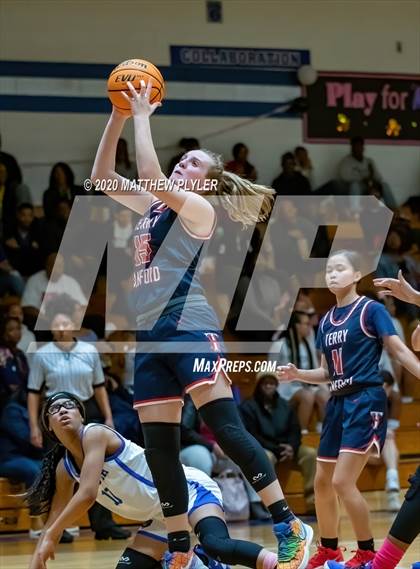 Thumbnail 3 in Terry Sanford @ Westover photogallery.