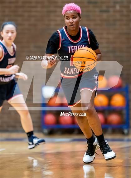 Thumbnail 1 in Terry Sanford @ Westover photogallery.