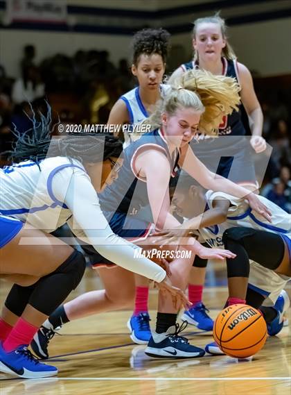 Thumbnail 1 in Terry Sanford @ Westover photogallery.