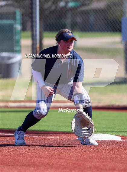 Thumbnail 3 in Wakeland vs. Hallsville (Allen Tournament) photogallery.