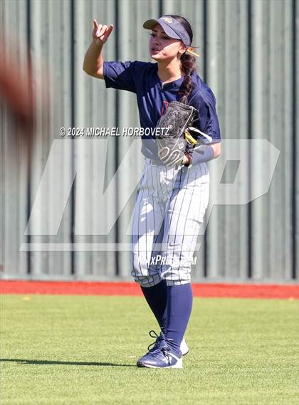 Thumbnail 1 in Wakeland vs. Hallsville (Allen Tournament) photogallery.