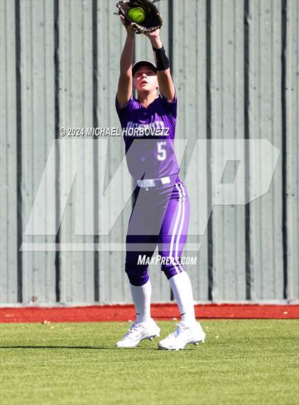 Thumbnail 1 in Wakeland vs. Hallsville (Allen Tournament) photogallery.
