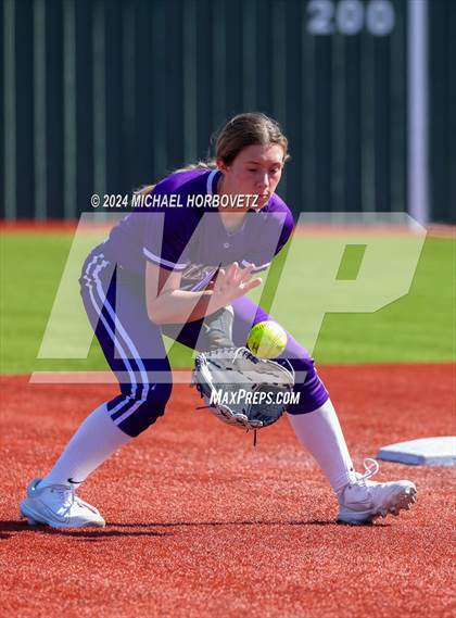 Thumbnail 2 in Wakeland vs. Hallsville (Allen Tournament) photogallery.