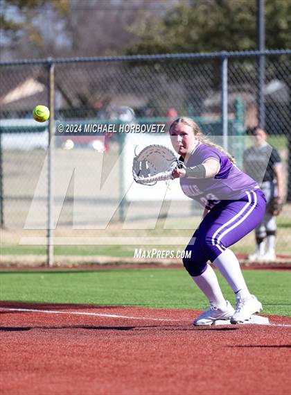 Thumbnail 1 in Wakeland vs. Hallsville (Allen Tournament) photogallery.