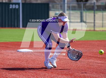 Thumbnail 2 in Wakeland vs. Hallsville (Allen Tournament) photogallery.