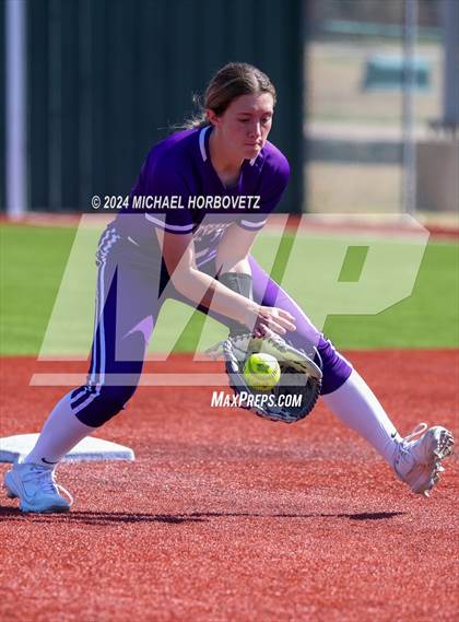 Thumbnail 2 in Wakeland vs. Hallsville (Allen Tournament) photogallery.
