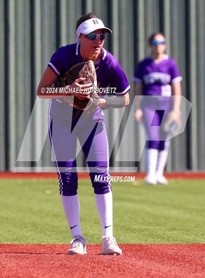 Thumbnail 3 in Wakeland vs. Hallsville (Allen Tournament) photogallery.
