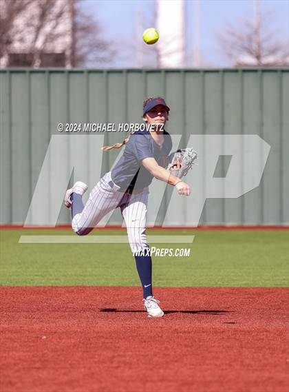Thumbnail 3 in Wakeland vs. Hallsville (Allen Tournament) photogallery.
