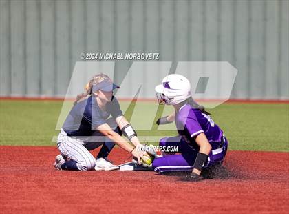 Thumbnail 3 in Wakeland vs. Hallsville (Allen Tournament) photogallery.
