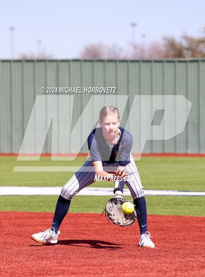 Thumbnail 2 in Wakeland vs. Hallsville (Allen Tournament) photogallery.