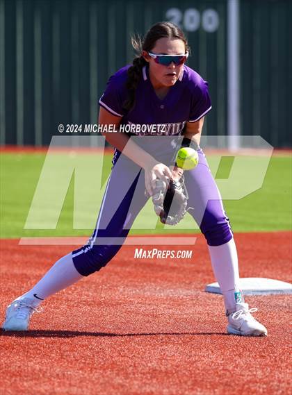 Thumbnail 3 in Wakeland vs. Hallsville (Allen Tournament) photogallery.