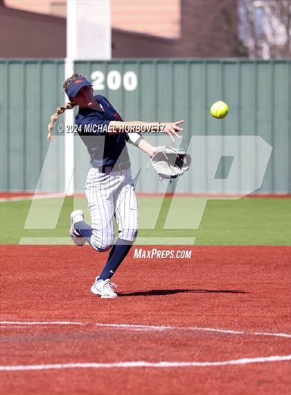 Thumbnail 3 in Wakeland vs. Hallsville (Allen Tournament) photogallery.