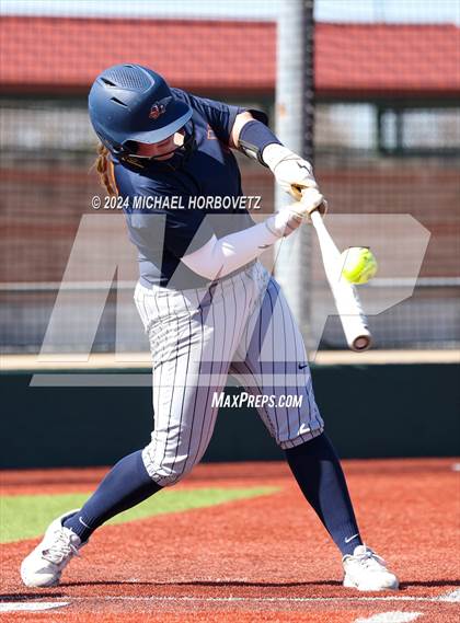 Thumbnail 3 in Wakeland vs. Hallsville (Allen Tournament) photogallery.