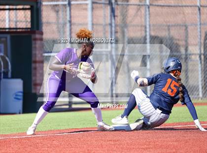 Thumbnail 3 in Wakeland vs. Hallsville (Allen Tournament) photogallery.