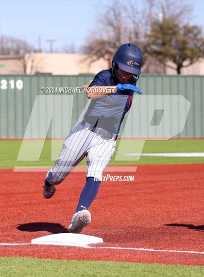 Thumbnail 3 in Wakeland vs. Hallsville (Allen Tournament) photogallery.