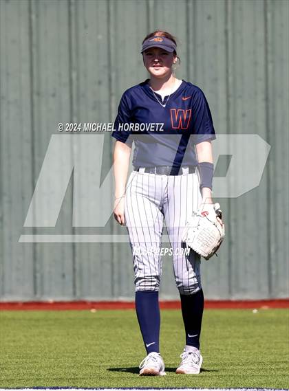 Thumbnail 3 in Wakeland vs. Hallsville (Allen Tournament) photogallery.