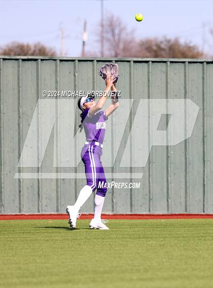 Thumbnail 2 in Wakeland vs. Hallsville (Allen Tournament) photogallery.