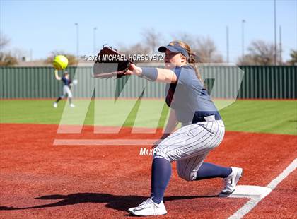 Thumbnail 2 in Wakeland vs. Hallsville (Allen Tournament) photogallery.
