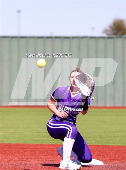 Thumbnail 2 in Wakeland vs. Hallsville (Allen Tournament) photogallery.