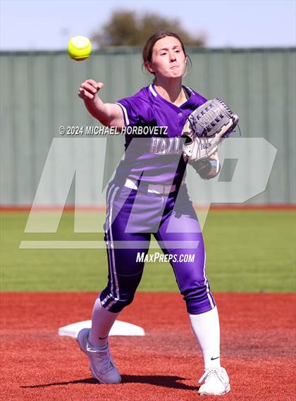 Thumbnail 3 in Wakeland vs. Hallsville (Allen Tournament) photogallery.
