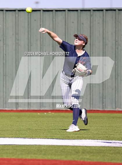 Thumbnail 2 in Wakeland vs. Hallsville (Allen Tournament) photogallery.