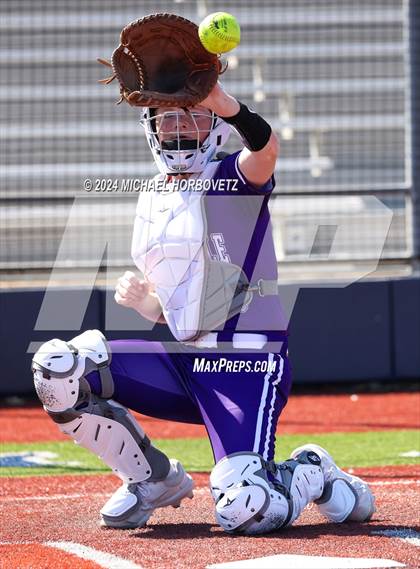 Thumbnail 3 in Wakeland vs. Hallsville (Allen Tournament) photogallery.