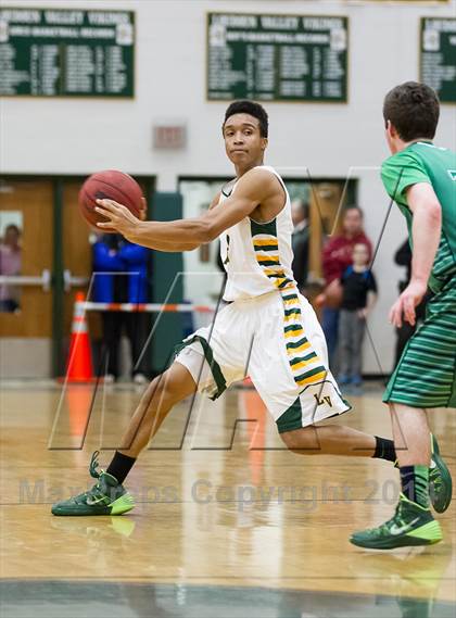 Thumbnail 1 in Woodgrove @ Loudoun Valley photogallery.