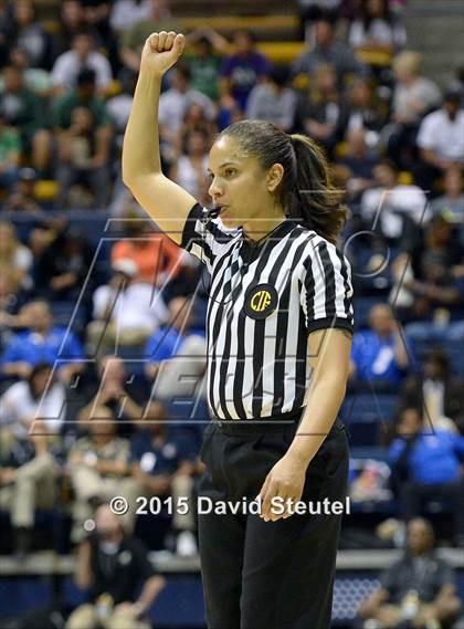 Thumbnail 1 in Mater Dei vs. St. Mary's (CIF State Open Division Final) photogallery.