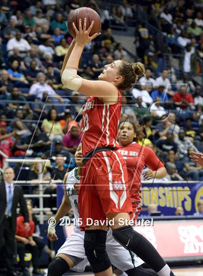 Thumbnail 2 in Mater Dei vs. St. Mary's (CIF State Open Division Final) photogallery.