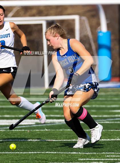 Thumbnail 2 in Rondout Valley vs. Hoosick Falls (NYPSHAA Class C Regional Final) photogallery.