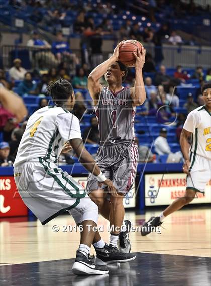 Thumbnail 3 in Mills University Studies vs Morrilton (AAA 5A Round 1 State Playoff) photogallery.