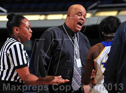Thumbnail 2 in Agoura vs. Gahr (CIF SS 3AAA Final) photogallery.