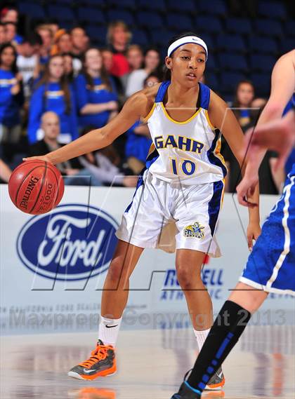 Thumbnail 2 in Agoura vs. Gahr (CIF SS 3AAA Final) photogallery.