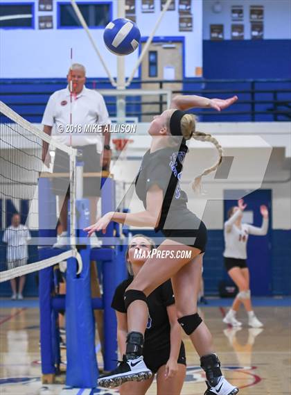 Thumbnail 2 in Hixson vs Sale Creek (Choo Choo Play Day Tournament) photogallery.