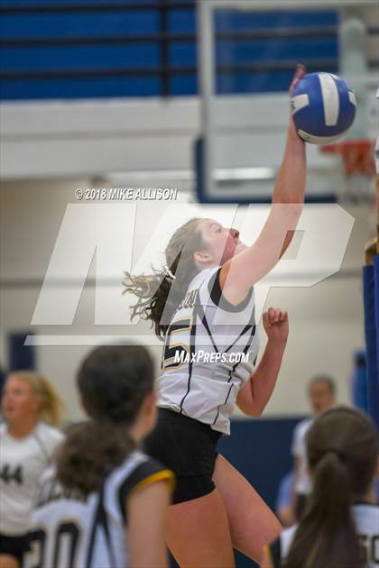 Thumbnail 2 in Hixson vs Sale Creek (Choo Choo Play Day Tournament) photogallery.