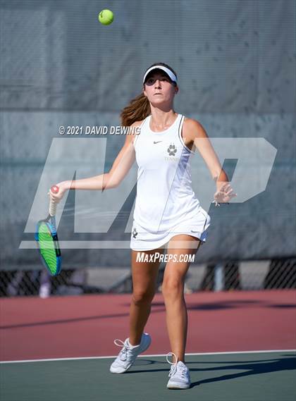Thumbnail 3 in Calabasas @ Thousand Oaks photogallery.