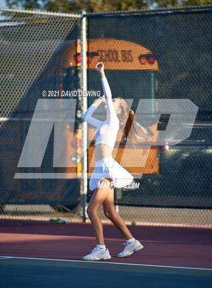 Thumbnail 3 in Calabasas @ Thousand Oaks photogallery.