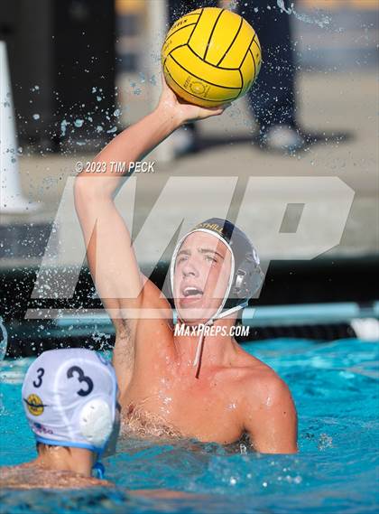 Thumbnail 1 in Corona del Mar @ Foothill photogallery.