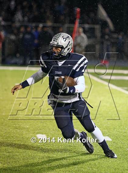 Thumbnail 3 in Utica Eisenhower @ Dakota photogallery.