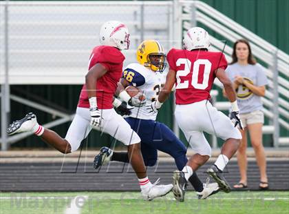 Thumbnail 3 in Lamar @ Keller Central photogallery.