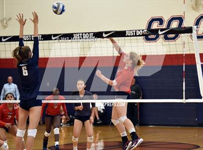 Thumbnail 1 in Coronado vs. Marin Catholic (Durango Fall Classic) photogallery.