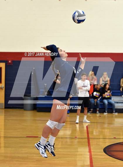 Thumbnail 1 in Coronado vs. Marin Catholic (Durango Fall Classic) photogallery.
