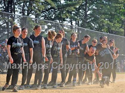 Thumbnail 1 in Bay Shore vs Farmingdale Class AA Regional Final photogallery.