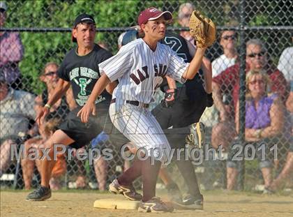 Thumbnail 2 in Bay Shore vs Farmingdale Class AA Regional Final photogallery.