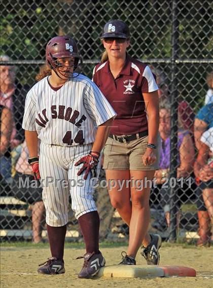 Thumbnail 3 in Bay Shore vs Farmingdale Class AA Regional Final photogallery.
