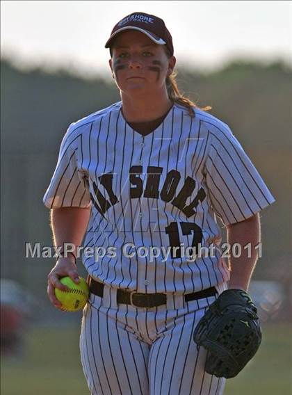 Thumbnail 3 in Bay Shore vs Farmingdale Class AA Regional Final photogallery.