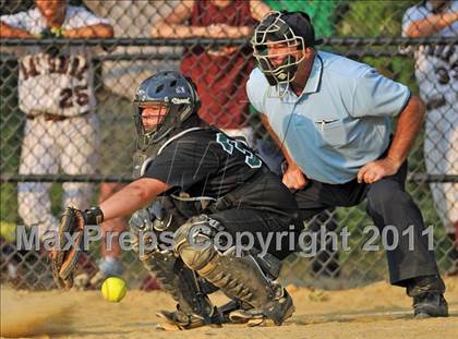 Thumbnail 1 in Bay Shore vs Farmingdale Class AA Regional Final photogallery.