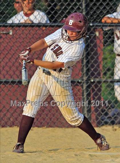 Thumbnail 3 in Bay Shore vs Farmingdale Class AA Regional Final photogallery.